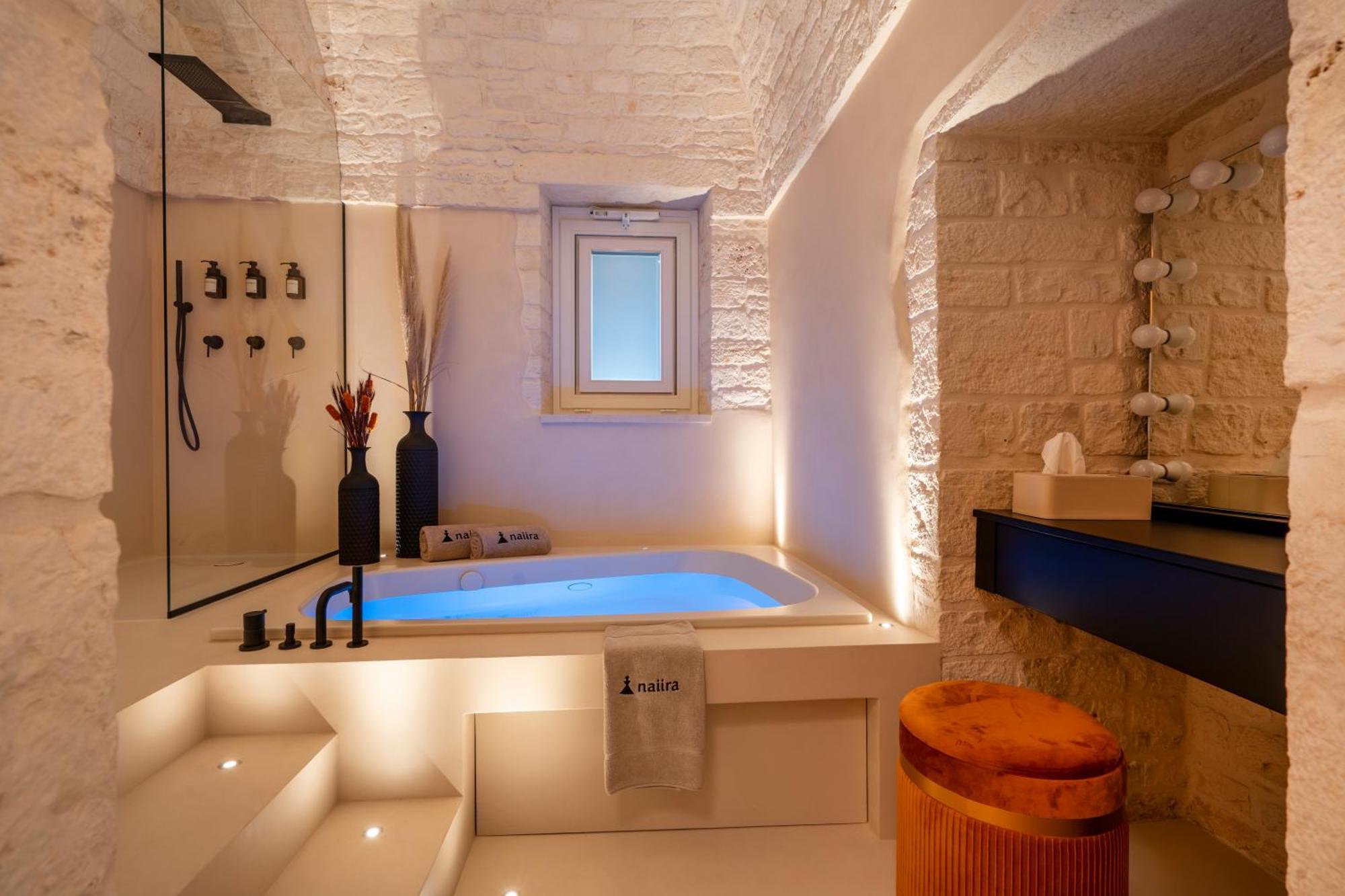 Naiira Luxury Trullo - Jacuzzi And Patio Lejlighed Alberobello Eksteriør billede