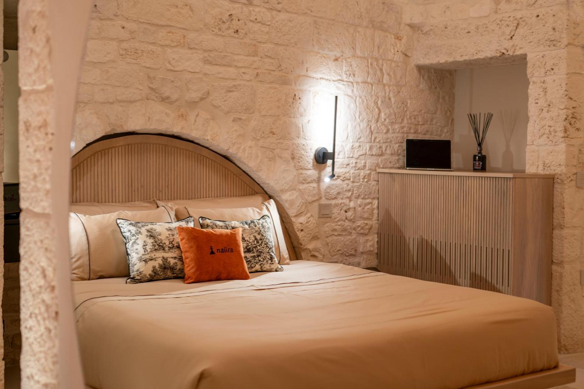 Naiira Luxury Trullo - Jacuzzi And Patio Lejlighed Alberobello Eksteriør billede