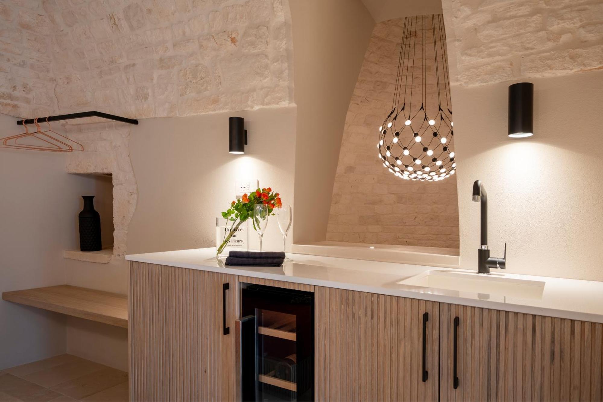 Naiira Luxury Trullo - Jacuzzi And Patio Lejlighed Alberobello Eksteriør billede